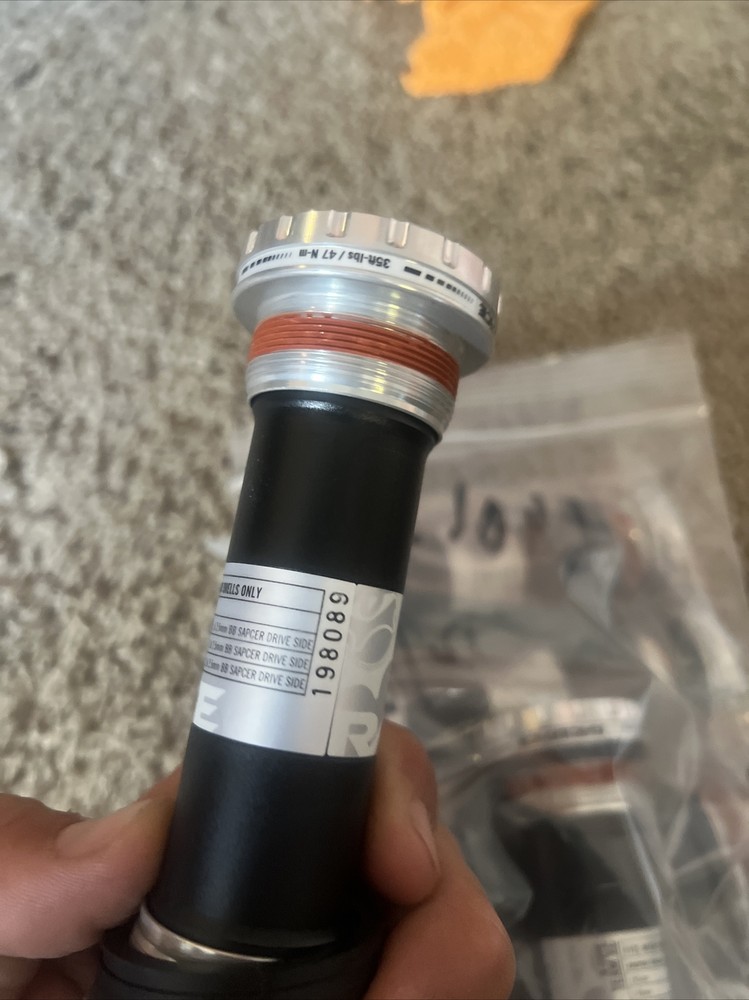 24mm RaceFace Team XC X-Type External Bottom Bracket: BSA 100mm BB Shell