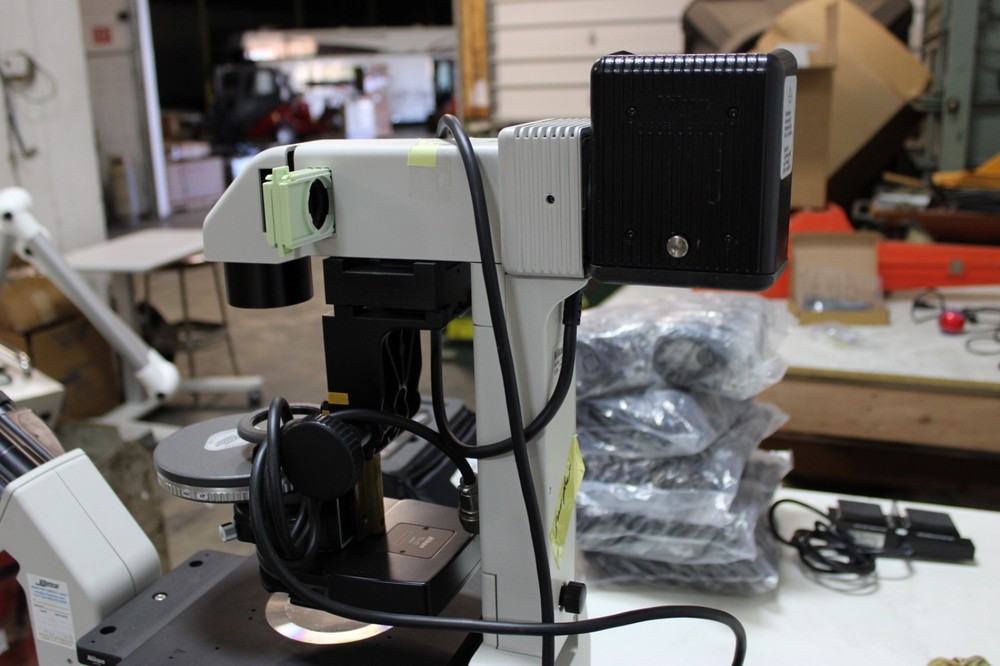 Nikon Eclipse TE200 Inverted Phase Contrast Microscope