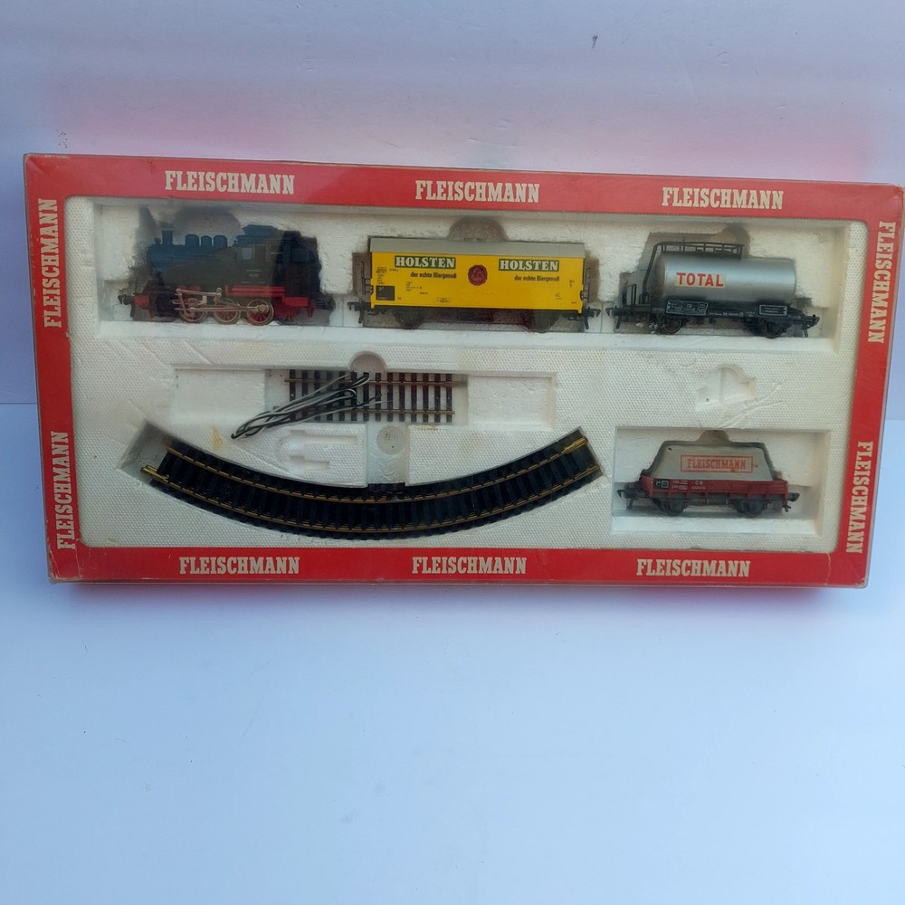 Vintage Fleischman 6370 Starter Train Set HO Scale