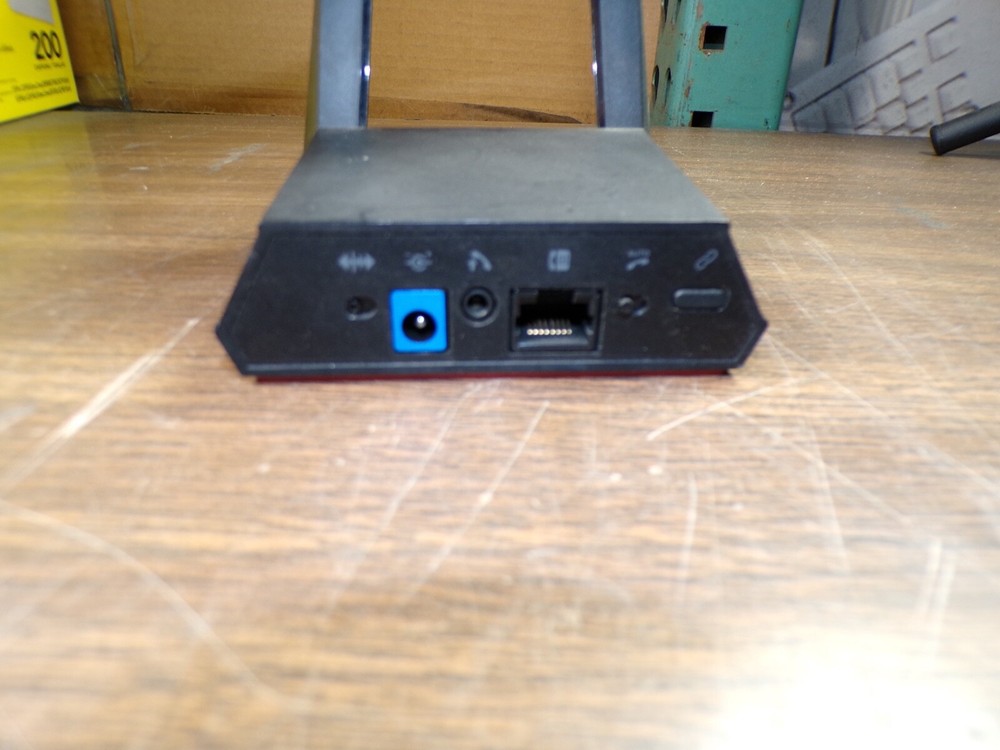 Poly Savi 7220 Office Wireless Headset System