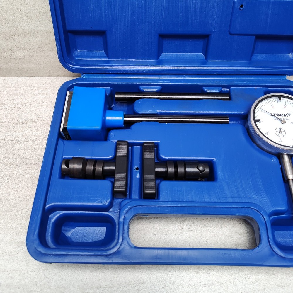 Central Storm 3D101 Dial Indicator & Magnetic Base Set w/ Case