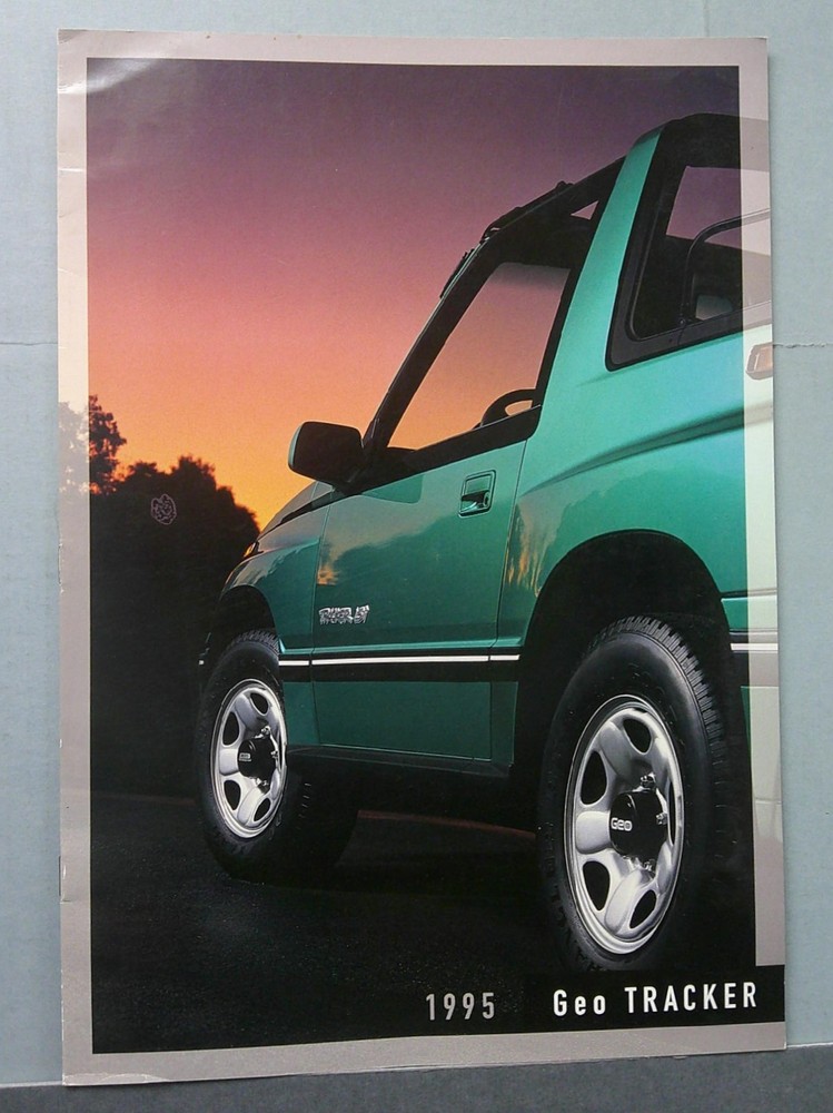 1995 Geo Tracker Sales Catalog