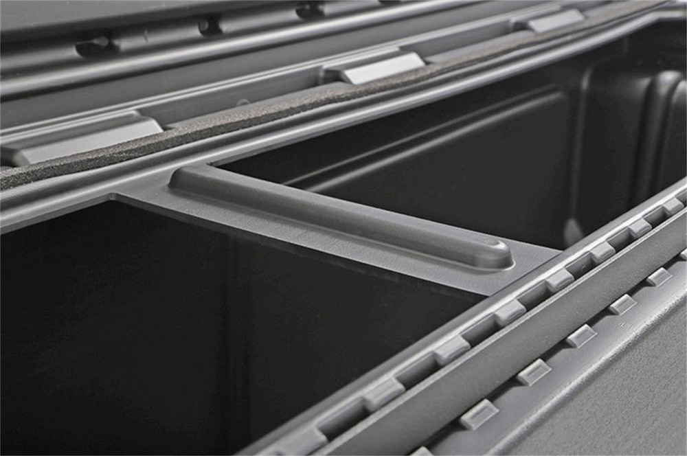 Dee Zee DZ6170P Specialty Series Poly Crossover Tool Box