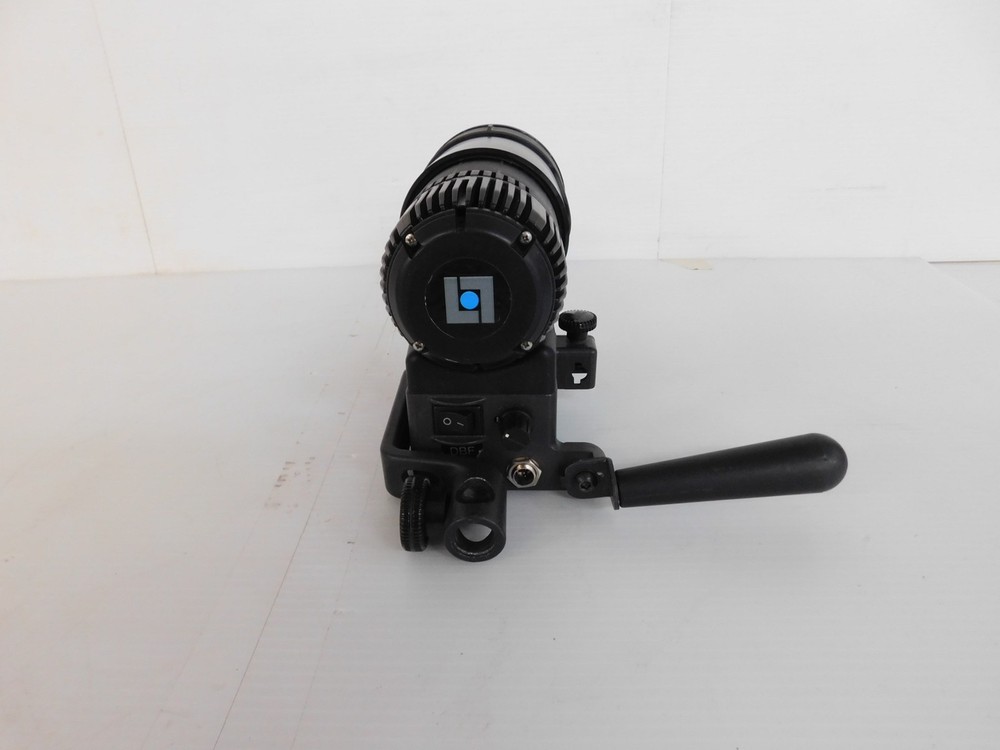 ^^ LOWEL PRO POWER LED DAYLIGHT (SLJ36)