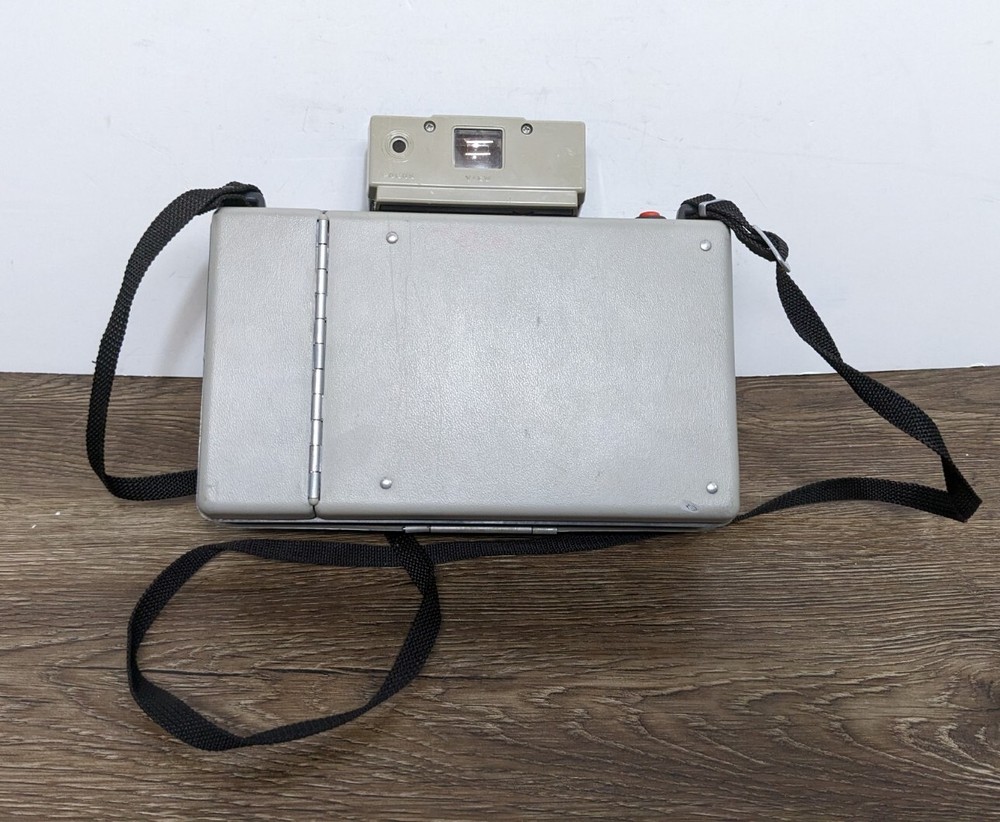 Vintage Polaroid Land Camera Automatic 220 with Strap Untested As Is