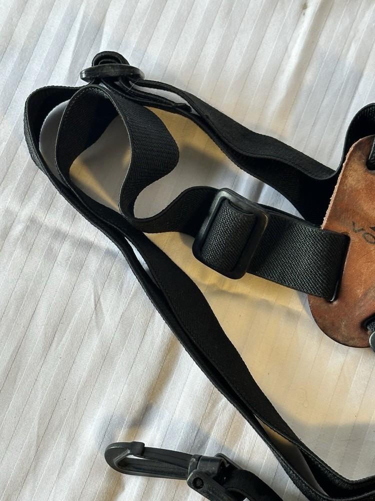 Vortex Binocular VT Harness Strap Preowned EUC