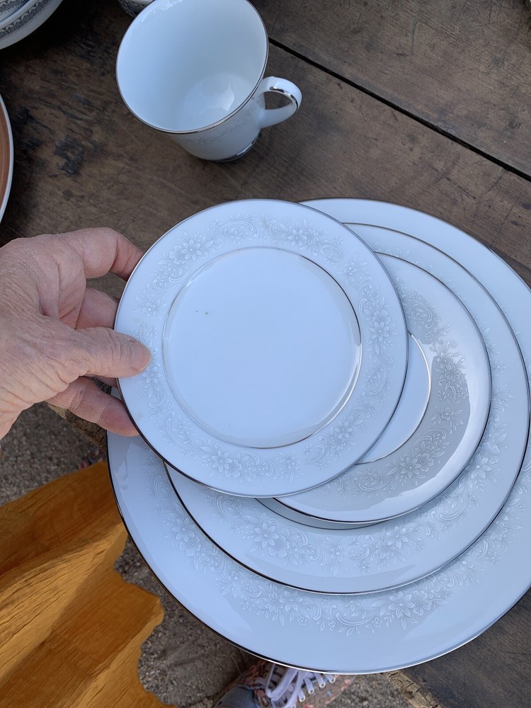 5 Pc place setting,Noritake CUMBERLAND,dinner plate,salad,bread,cup,saucer