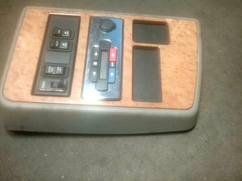 INTERNATIONAL  PROSTAR SLEEPER CONTROL  PANEL XS279020