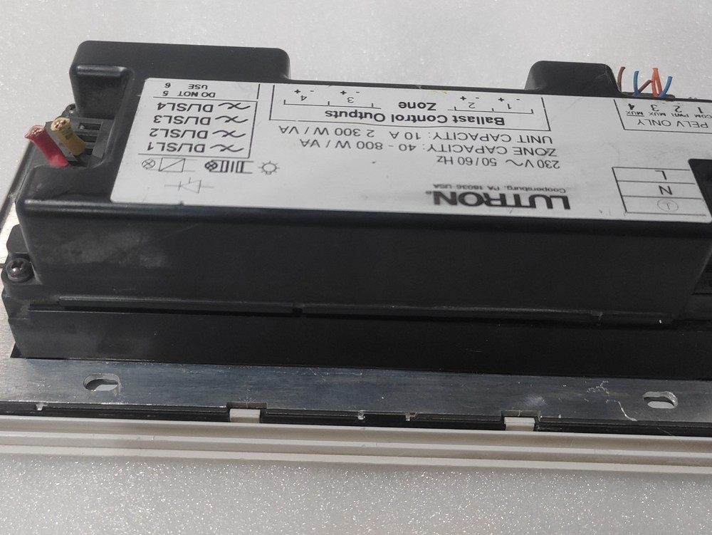 LUTRON GRAFIKintegrale 4 ZONE LIGHTING SCENE CONTROLLER 230V AC