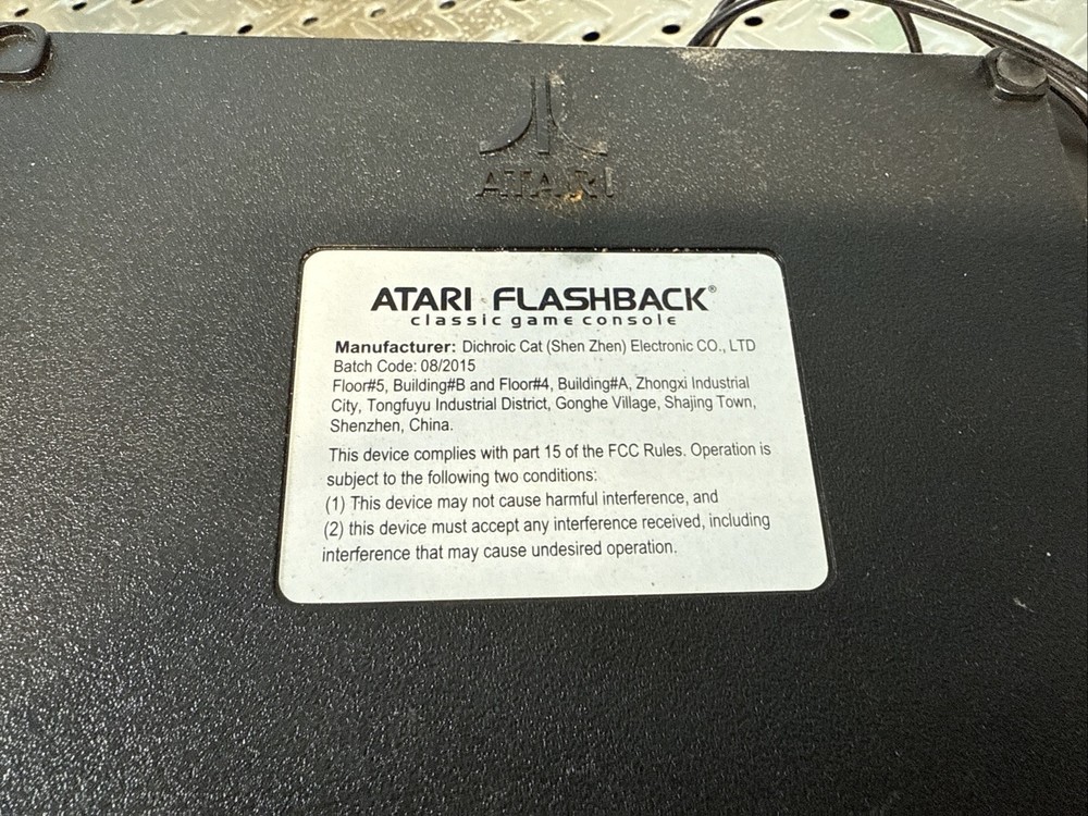Atari Flashback 8 Gold Console with Wireless Controller
