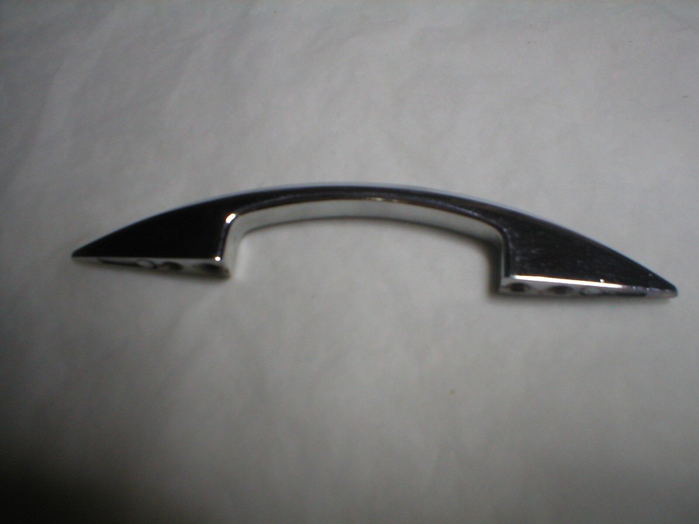 Vintage Deco Mid Century 5 5/8" Draw Pull