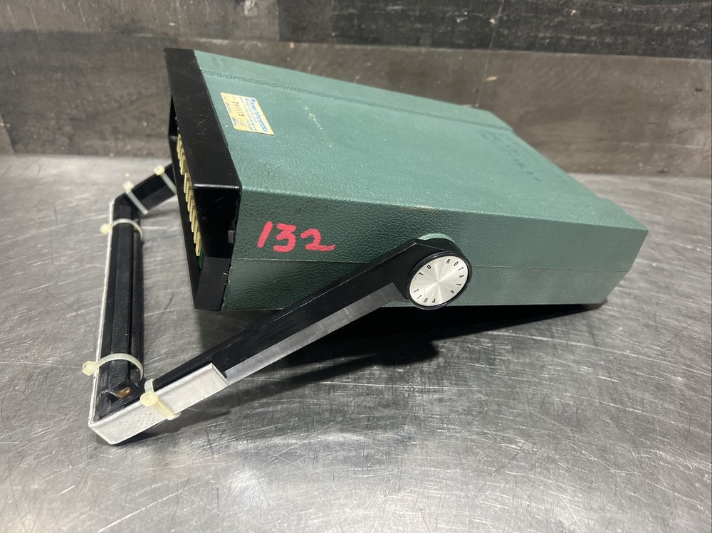 Fluke 8600A Digital Voltmeter Multimeter. Used Surplus