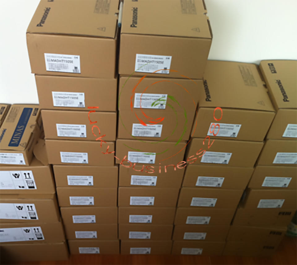 1PCS Panasonic servo motor MSMZ042B1E NEW