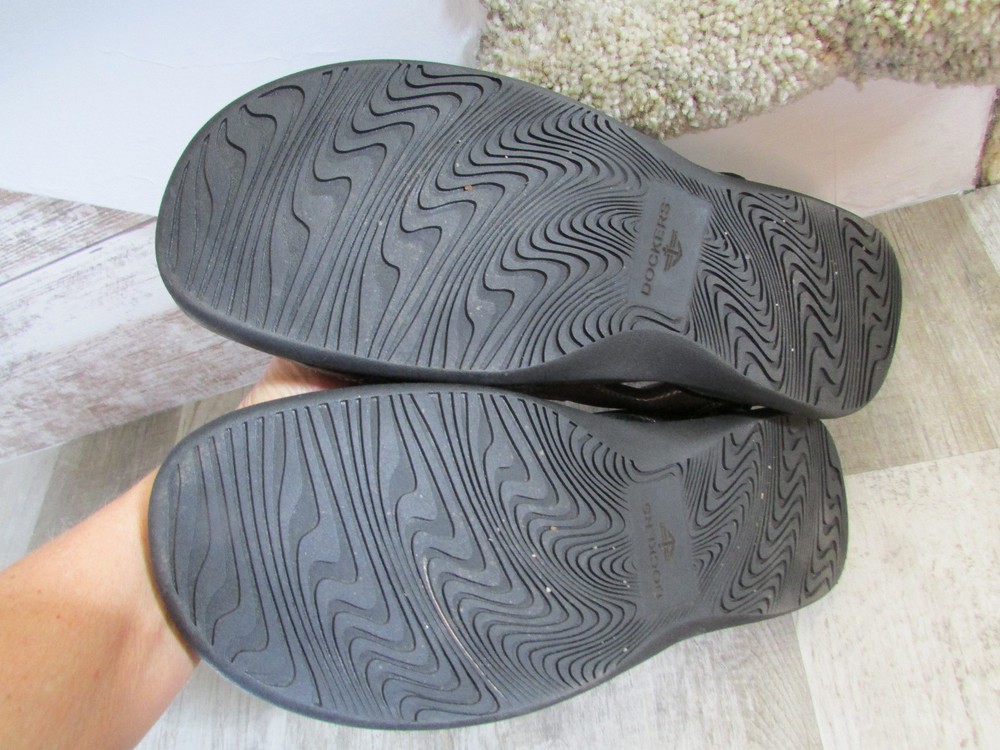 DOCKERS BROWN SANDALS MENS 11 BROWN HOOK LOOP TIES DISPLAY MODEL