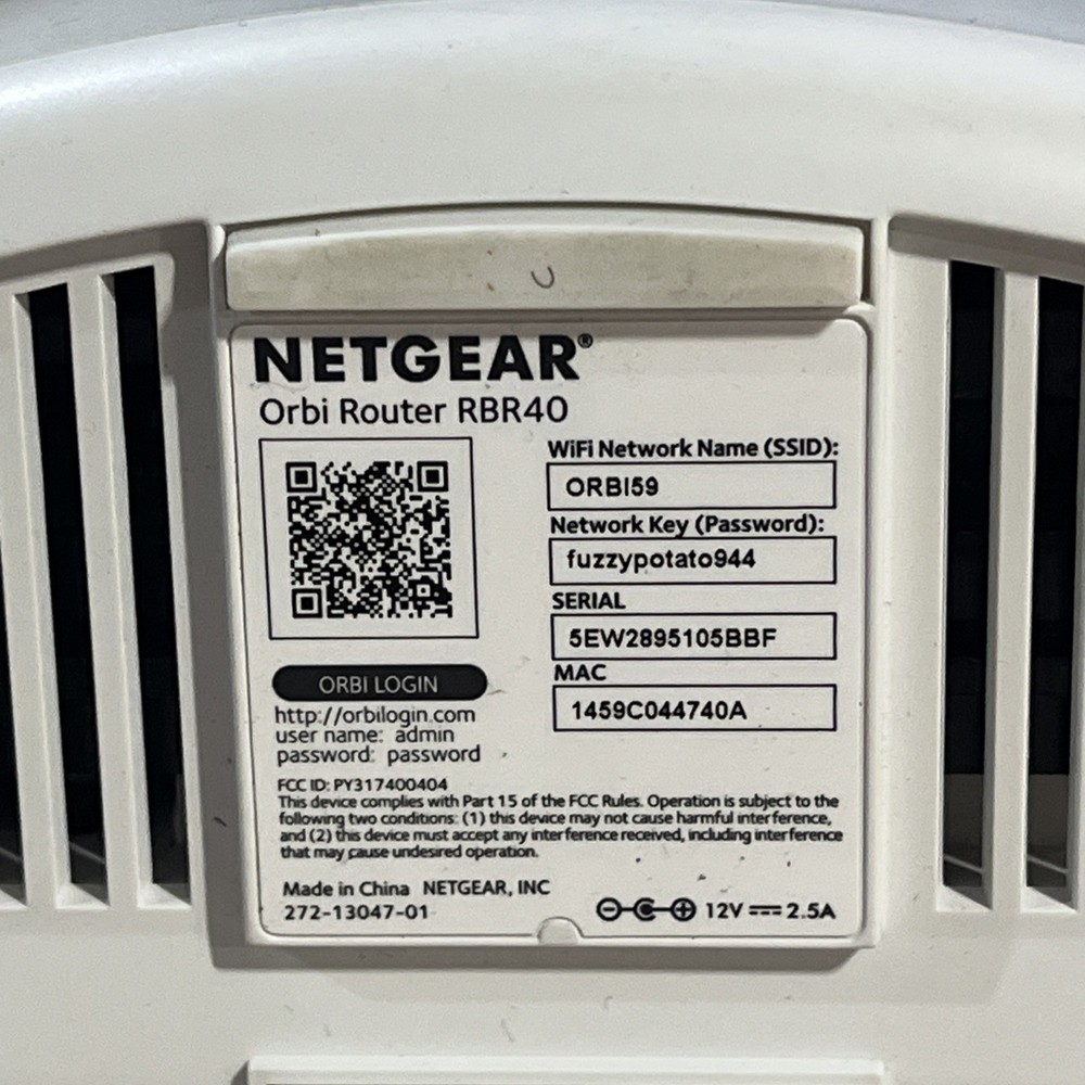 NETGEAR ROUTER RBR40/RBS20