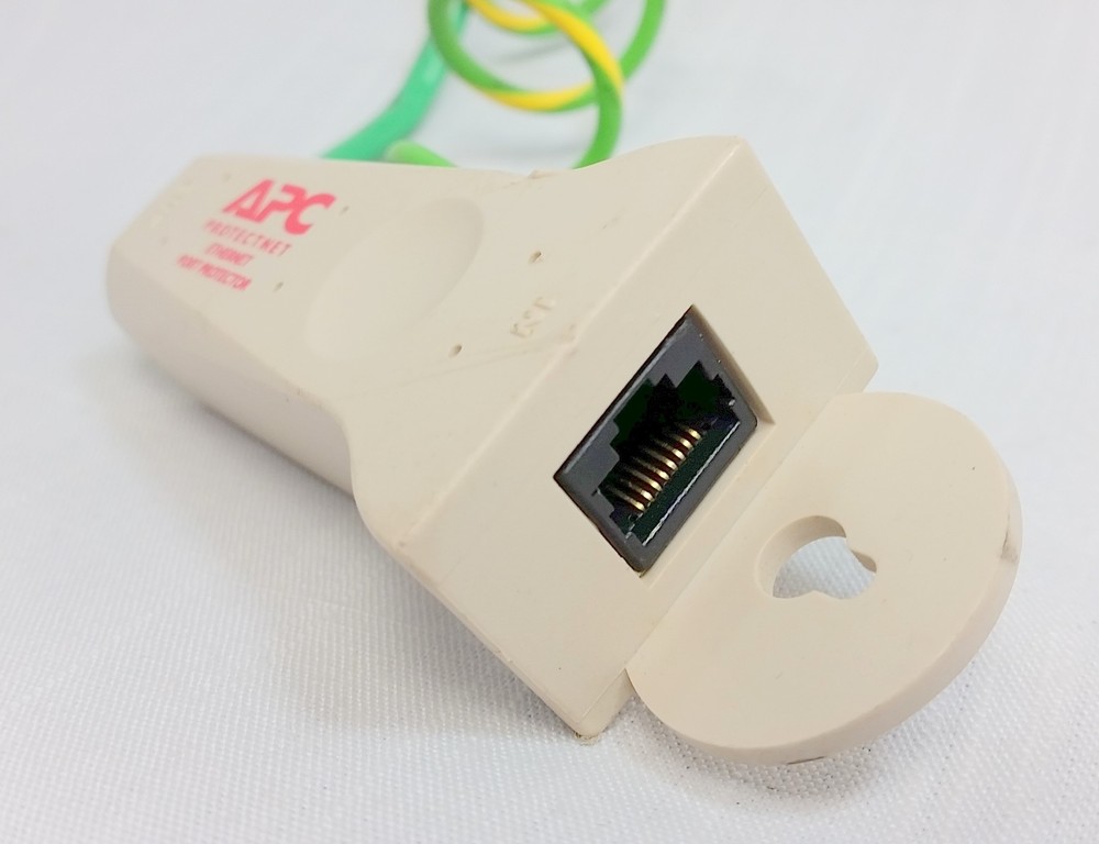 APC P10BT Protectnet Ethernet 10mb Surge Protector LAN Equipment