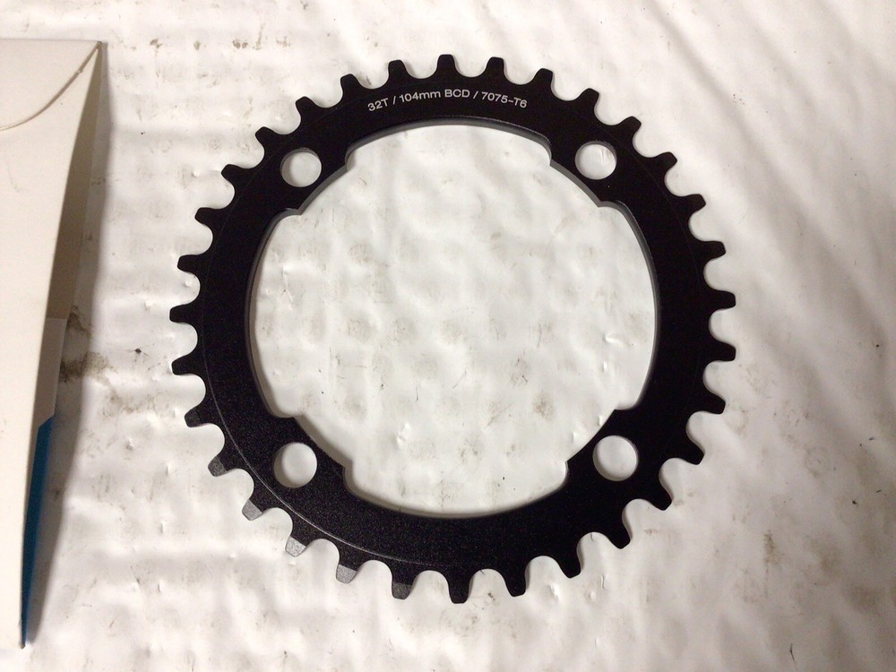 Dimension 4 Bolt 104mm BCD 32t Middle Chainring