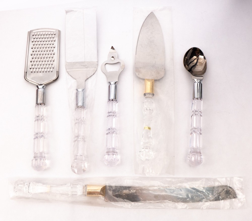 Six Piece Plastic Crystal Handled Serving Hostess Set
