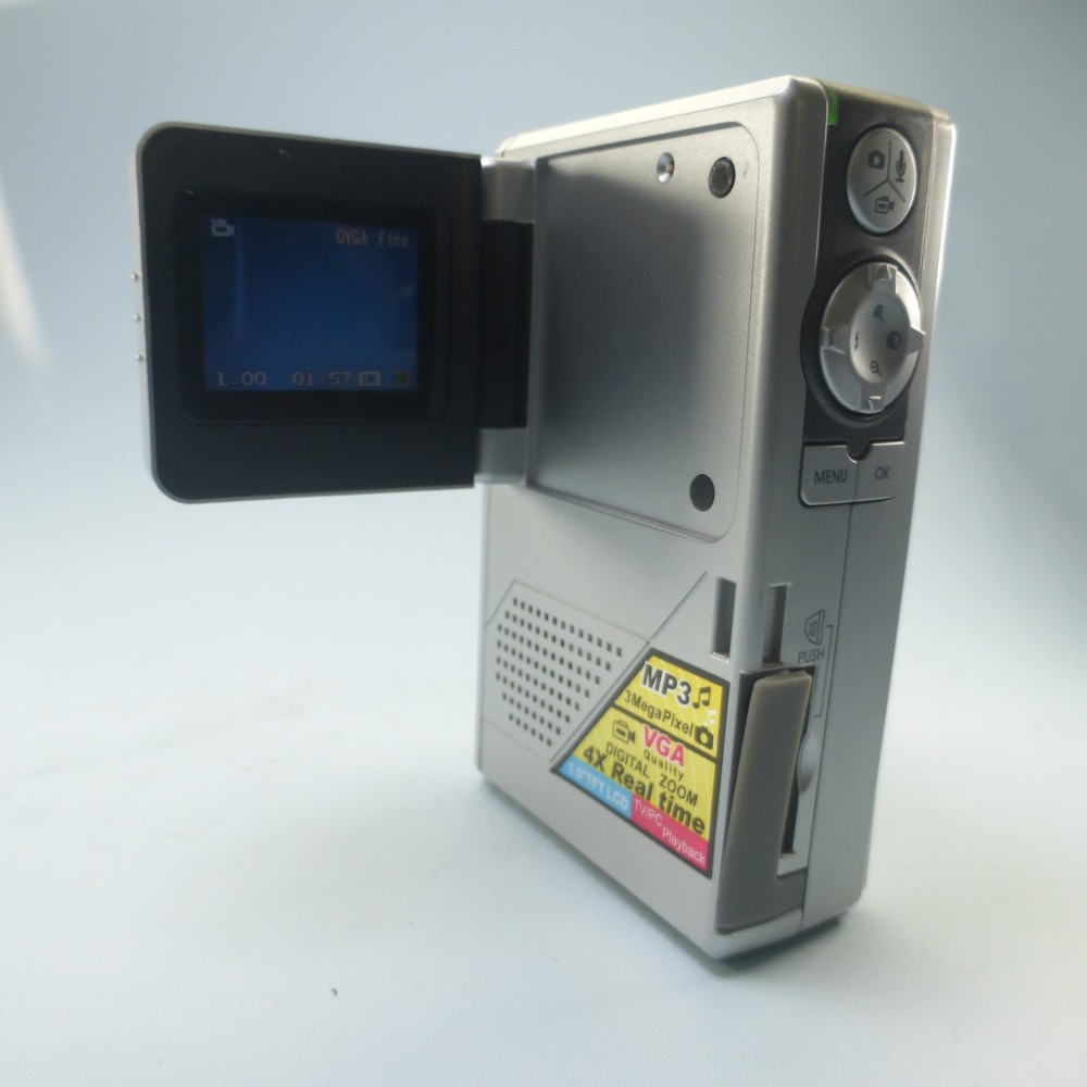 Aiptek DV-3300 3.0MP Compact Digital Video Recorder Silver Tested