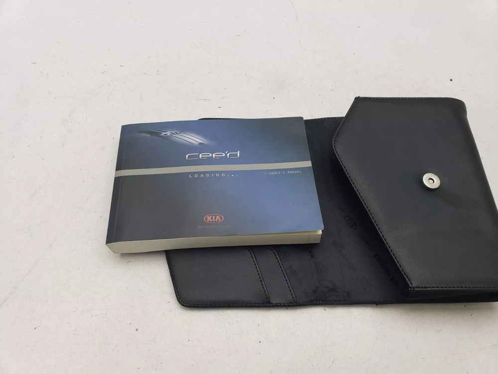 KIA CEED MK2 OWNERS MANUAL BOOK 2015