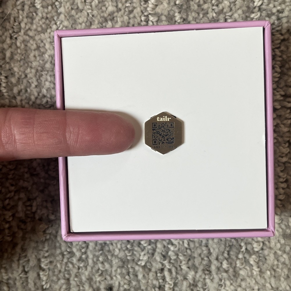 TAILR Classic Pet Tags Lost And Found With QR Code Size Small