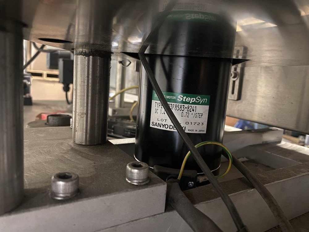 Label-on Labeler & Induction Sealer