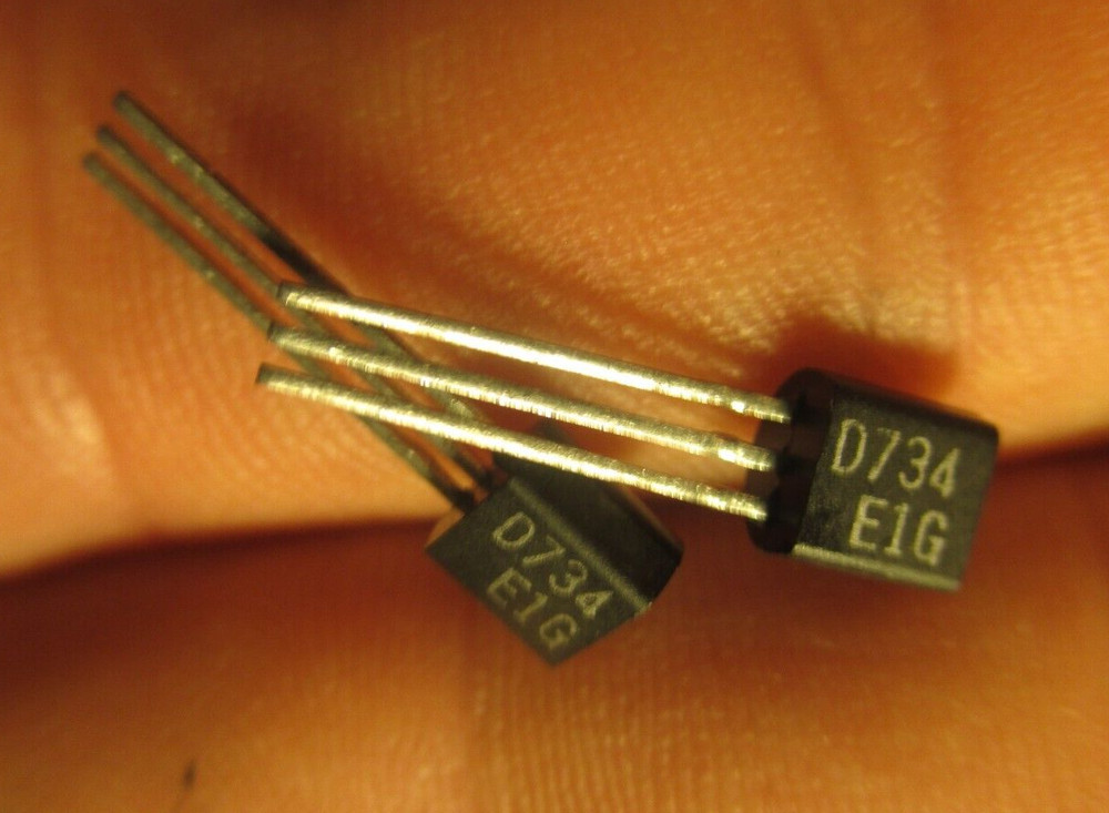 2Sd734   Electronic Transistors      2 pieces