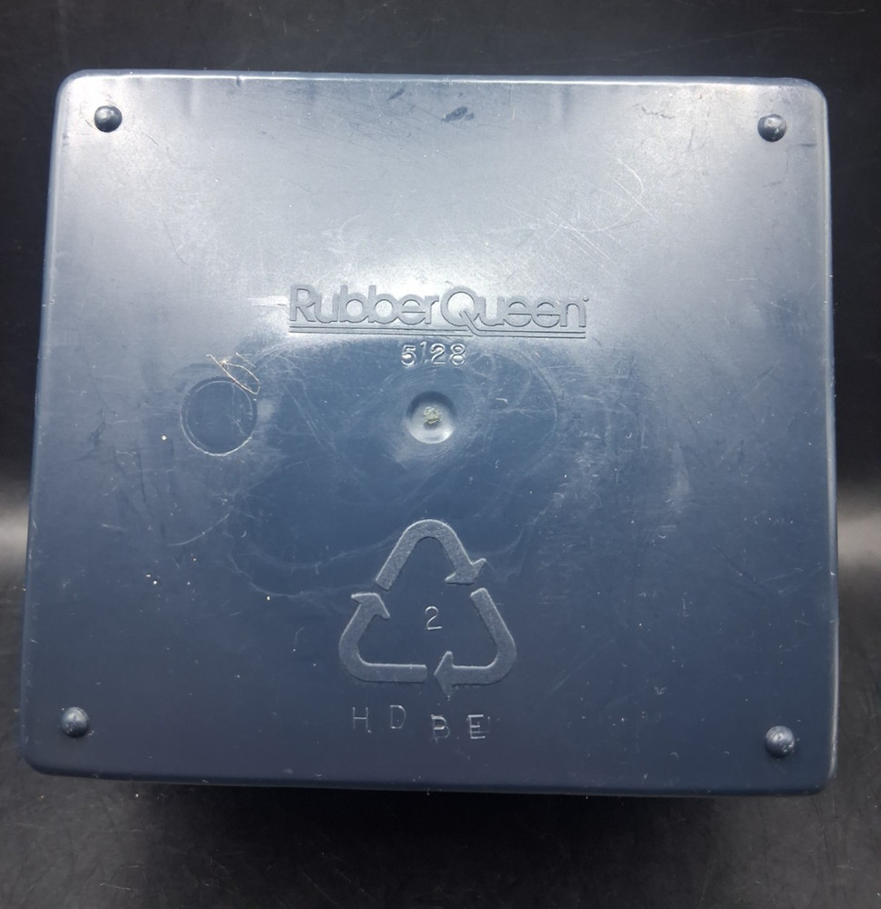 Rubber Queen Floppy Disk Container #5128 Blue 5x6" 6 Slots