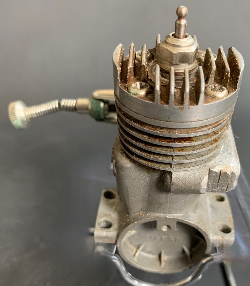Collectible Enya .19 Model 4004 engine w/orig. box - engine does turn over