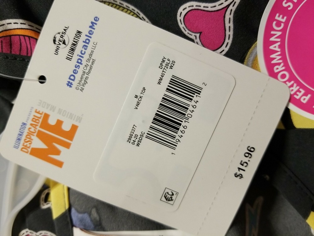 Despicable ME minion Scrub In Size medium W/Pockets NWT performance stretch,soft