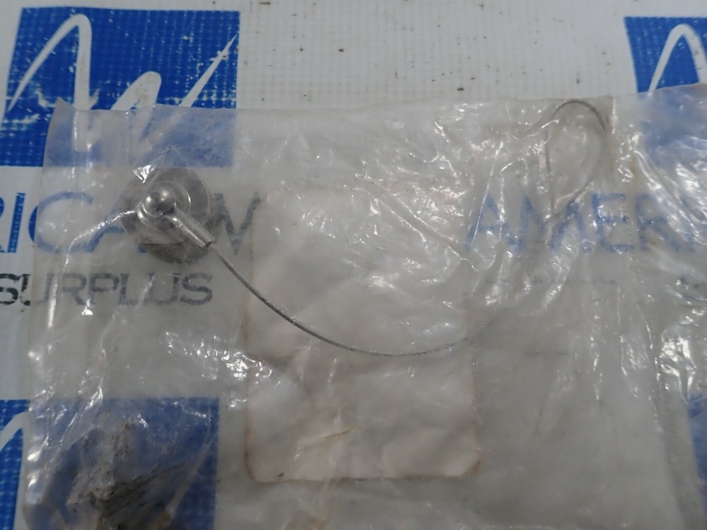 TURCK RKM-CC CLOSURE CAP WITH CABLE U5135 *NEW*