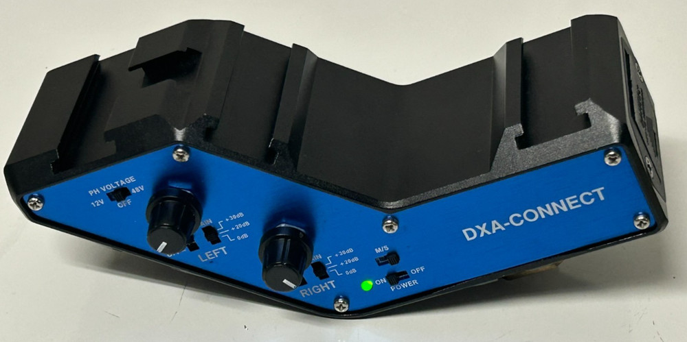 BeachTek DXA-CONNECT XLR Adapter / Bracket Combo for DSLR Cameras