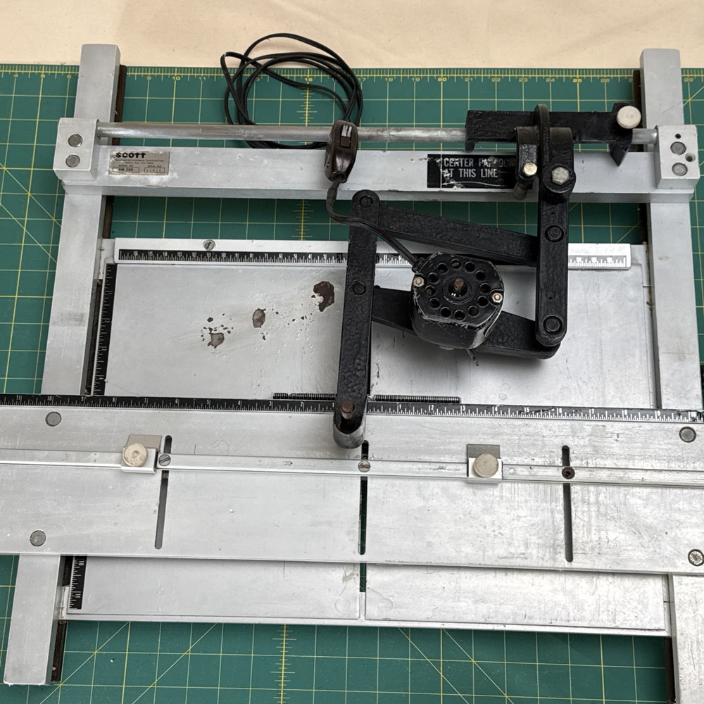 Scott SM-300 pantograph engraving machine