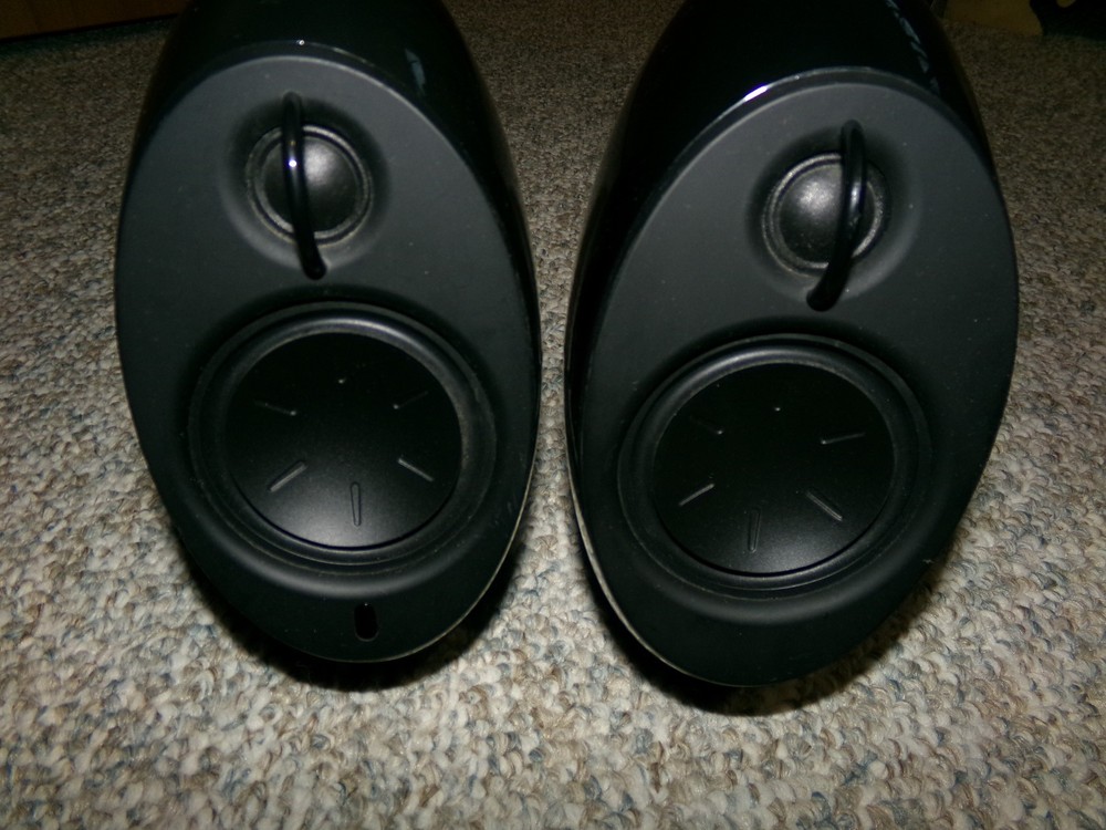 Edifier Model E25 Luna Eclipse Powered Computer Speakers - Excellent Sound