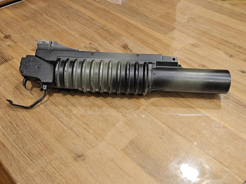 Tokyo Marui M203 Airsoft Grenade Launcher Accesory For M4A1/ RIS