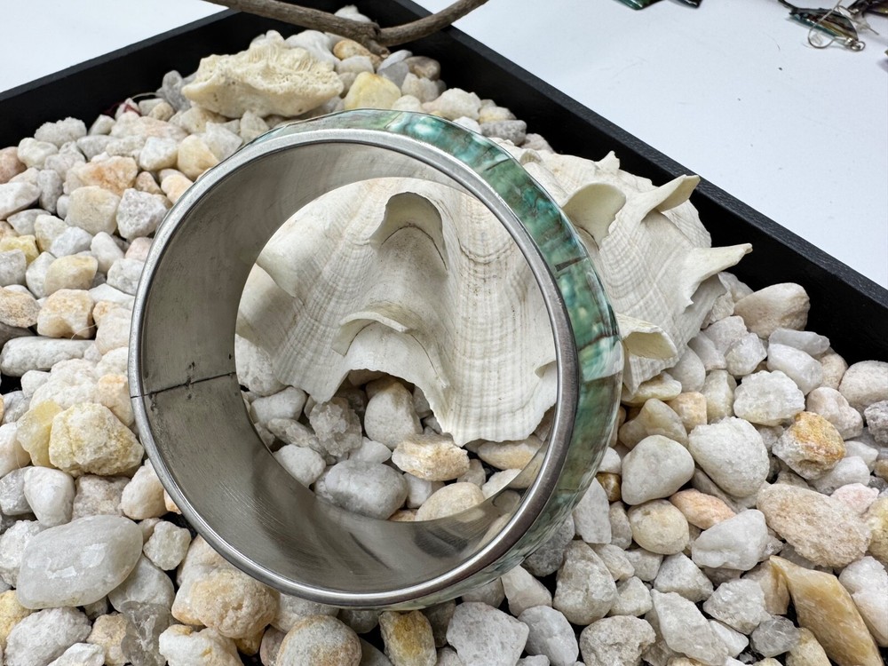 Hand Crafted Exquisite Abalone Shell Mosaic Bracelet