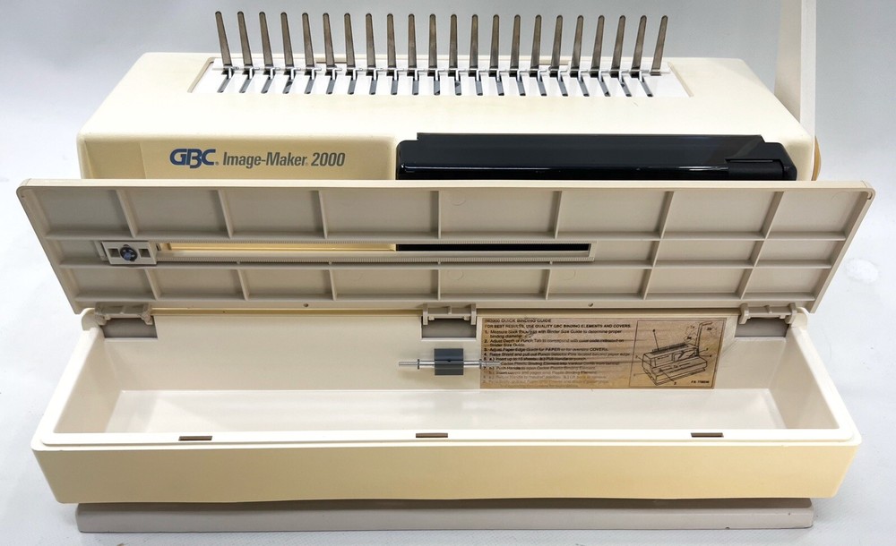 GBC IMAGE-MAKER 2000 Comb Binding Machine Plus 6 Partial Boxes of Binders