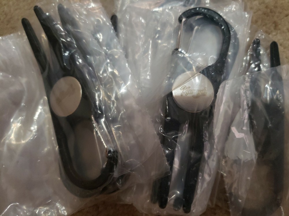 Golf divot tool ball marker