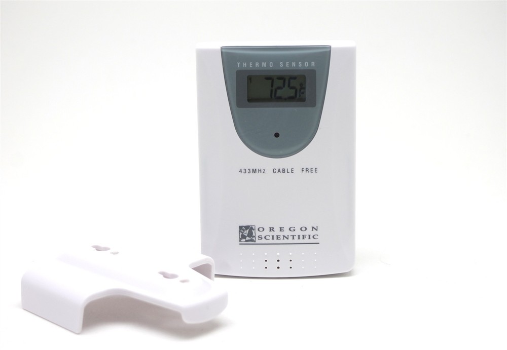 Oregon Scientific THR138 Cable Free Wireless Remote Sensor With Multi-Channels