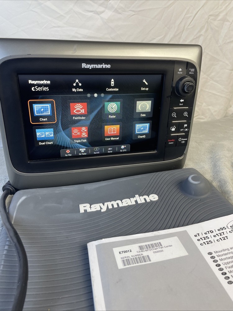 Raymarine c95 GPS Chartplotter Multifunction Display E70012 With Suncover
