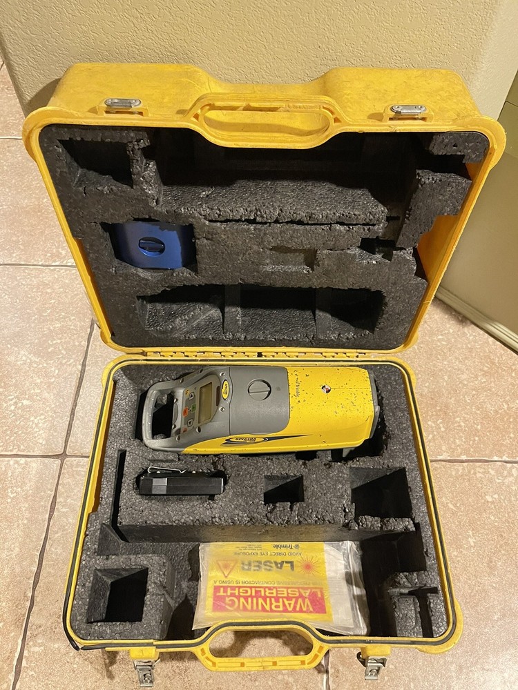 Spectra Trimble DG511 Precision Pipe Laser Kit (SHIPS NEXT DAY)