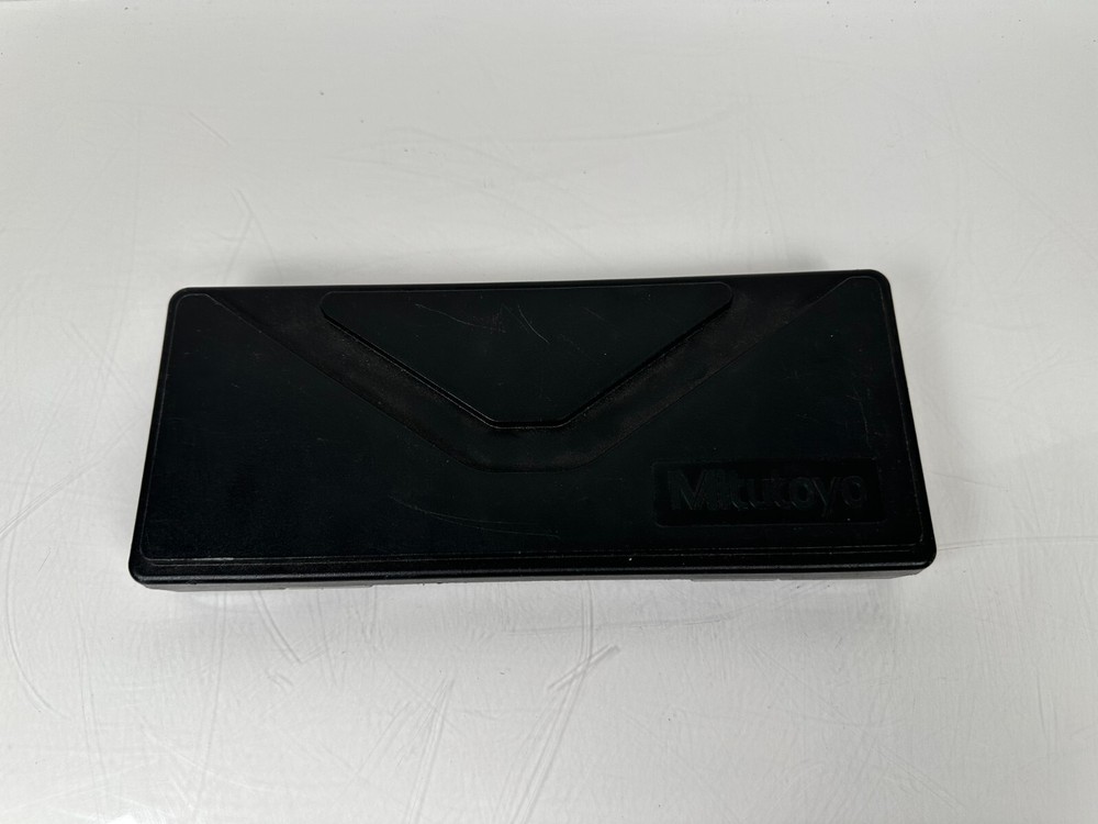 Mititoyo CD-6"CS, Absolute Digimatic, Metric/SAE Calipers w/ Case