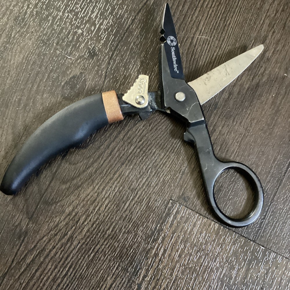 SOUTHWIRE - Professional Electrician DataComm Snips