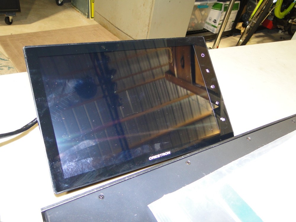 Crestron HD Collaboration System Lot of parts codec touchscreen controller