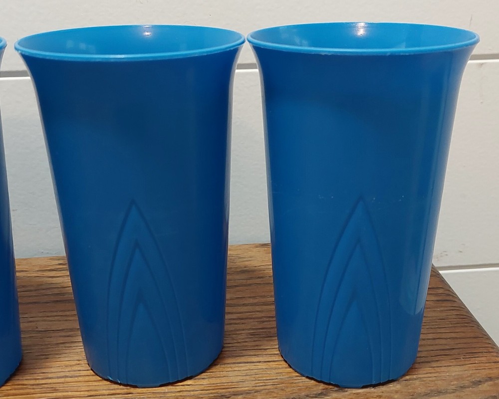 Vintage Thermo-Serv travel cooler set