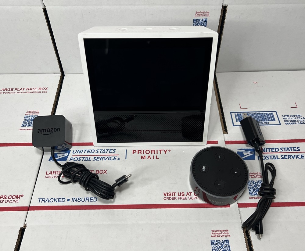 Amazon MW46WB Echo Show 1st Gen Smart Speaker Display + ECHO DOT - NEXT DAY SHIP