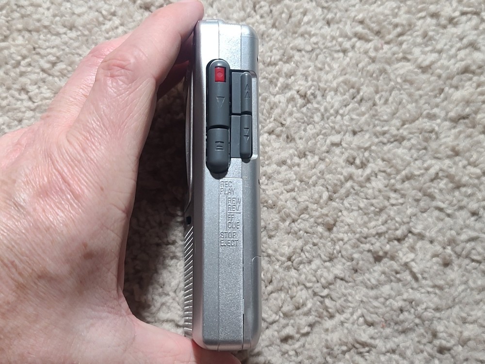 Panasonic RN-405 VAS Voice Activated System Handheld Cassette Recorder