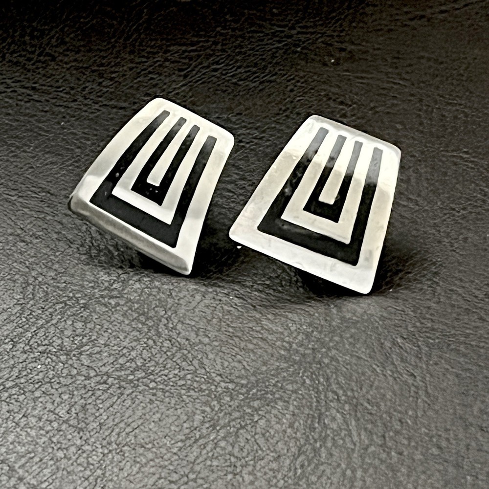 Taxco Mexico sterling silver earrings