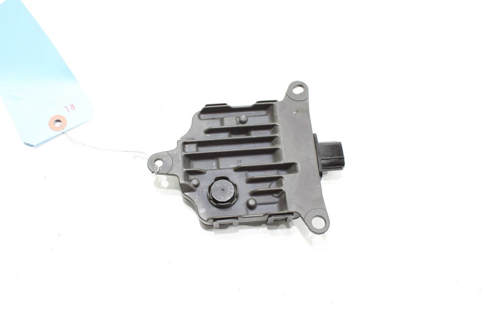 2019 - 2020 TOYOTA RAV4 REAR LEFT BLIND SPOT RADAR SENSOR MODULE UNIT OEM
