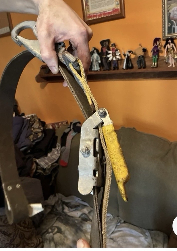 Bucksqueeze With A D Ring